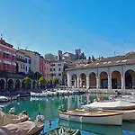 Ares Apartment - Vicino Al Lago Di Garda E Alla Stazione Treno