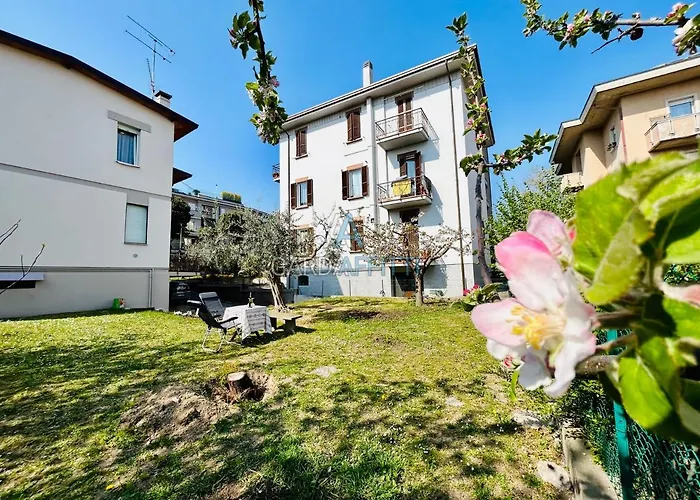 Ares Apartment - Vicino Al Lago Di Garda E Alla Stazione Treno