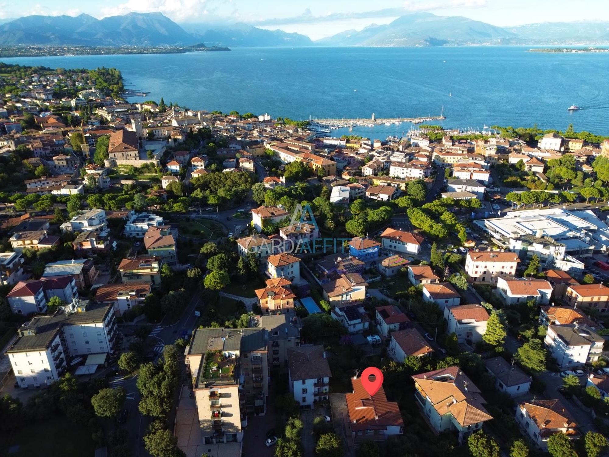 Appartement Ares - Vicino Al Di Garda E Stazione Treno Desenzano del Garda